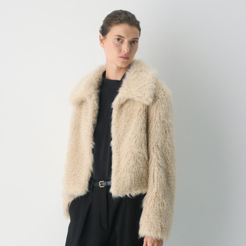 Aritzia - Chamonix Coat (Highland Faux Fur)